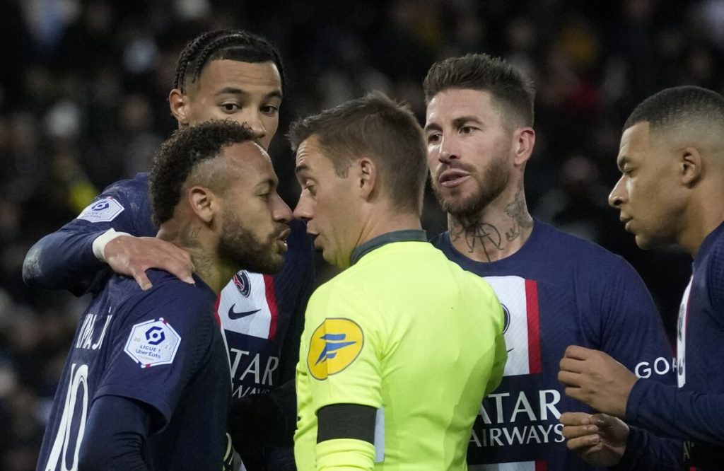 Neymar chưa bao giờ bày tỏ lòng trung thành với PSG