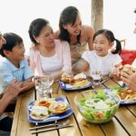 Văn hóa bữa cơm trong gia đình Việt